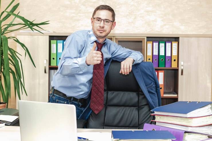 Быть начальником среднего звена